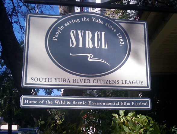 SYRCL Sign